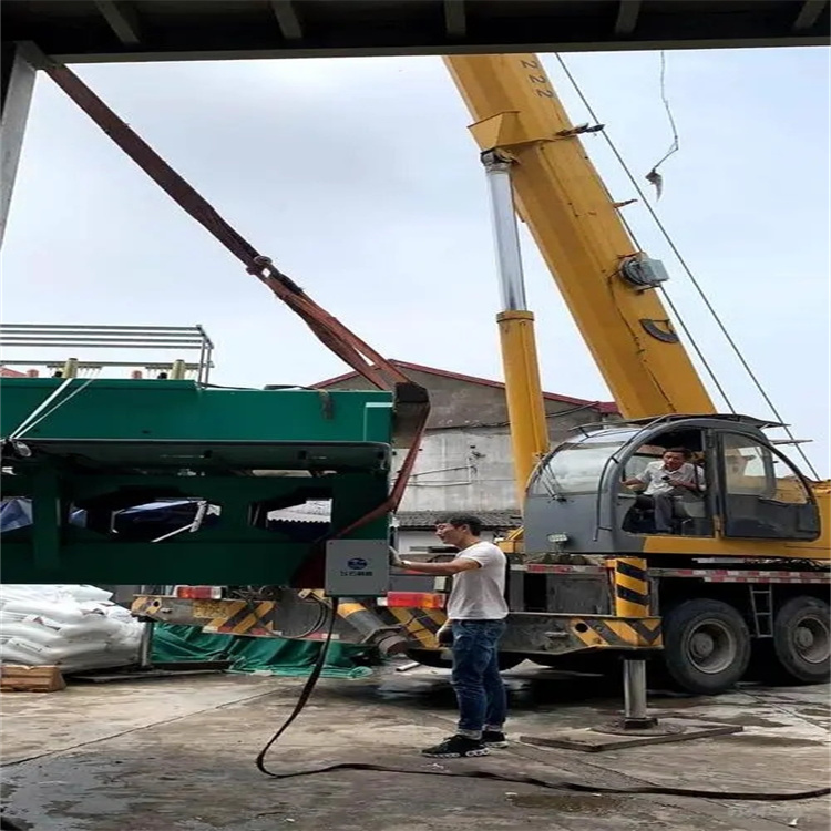 沙湖镇注意大型吊车出租使用以及应该怎样正确维护