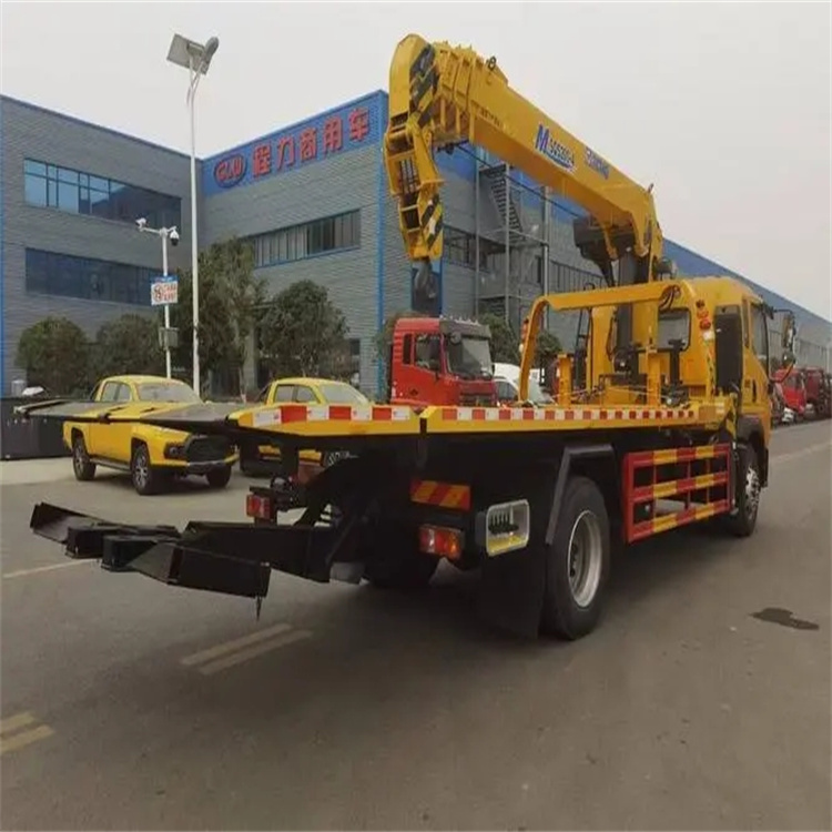 沙湖镇附近小随车吊出租电话，轻松解决搬运烦恼