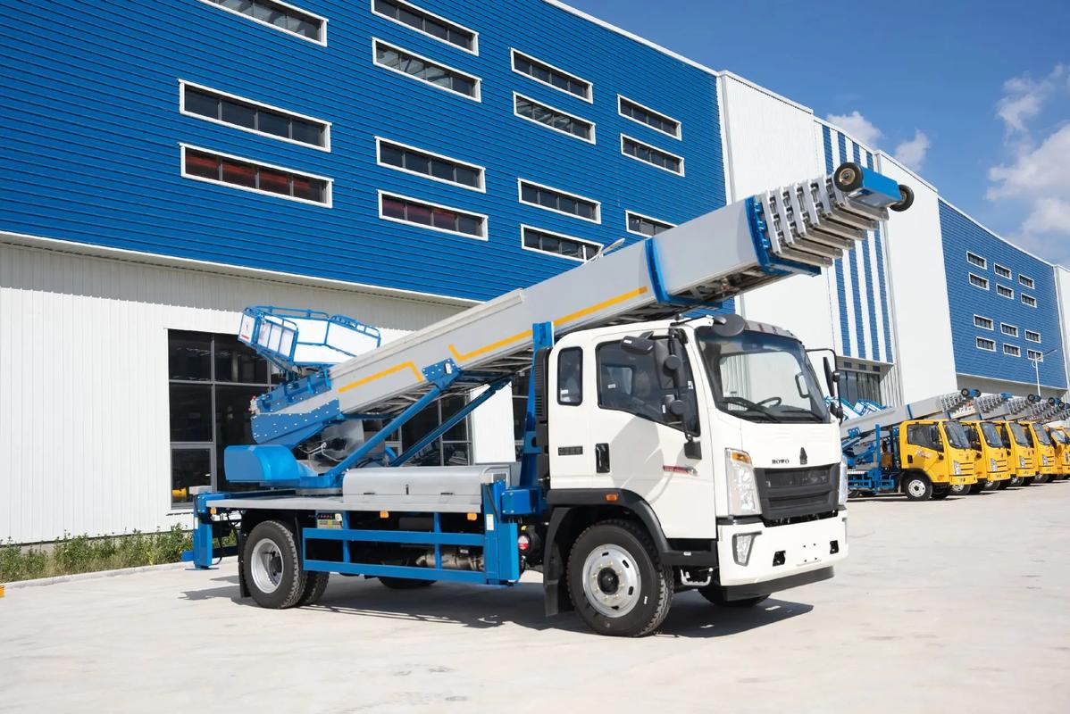 沙湖镇出租云梯车高空作业车 建筑垃圾搬运